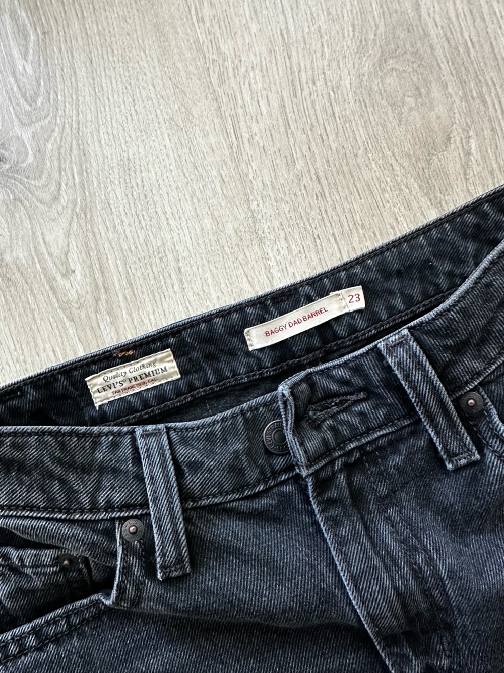 Levi Baggy Dad Barrel jeans - Picture 2 of 5